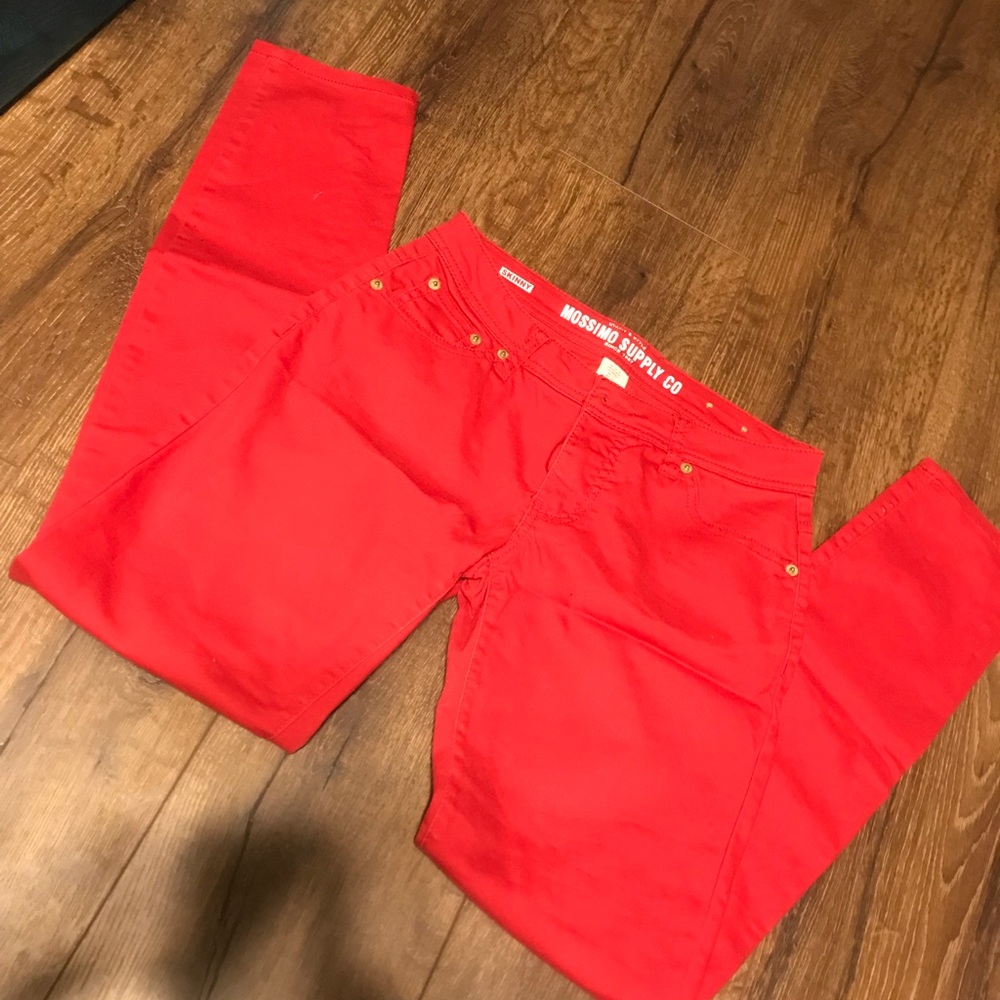 Red skinny jeans